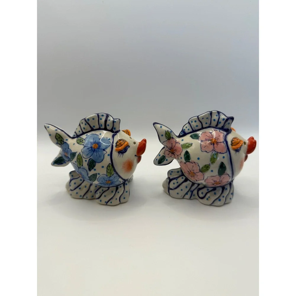 2002 Authentic Diane Stoneware Kissing Fish Salt and Pepper Shaker Ceramic 2002